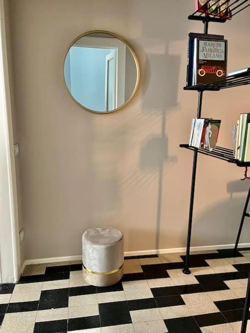 Apartment La *